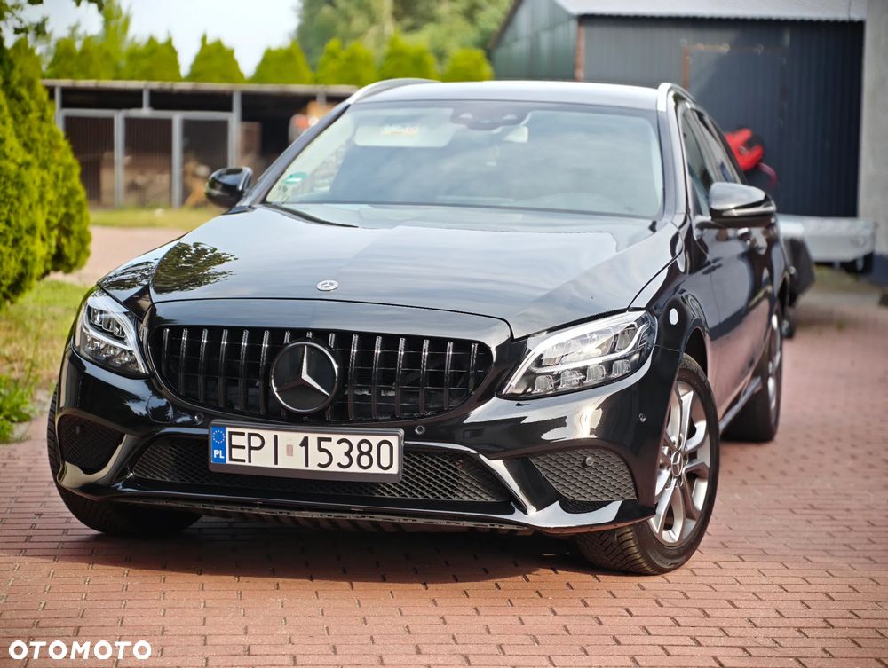 Mercedes-Benz Klasa C 220 d 9G-TRONIC - 26