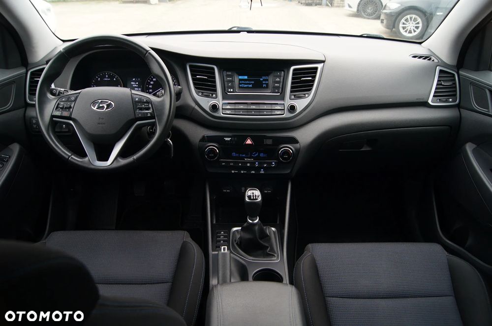 Hyundai Tucson 1.7 CRDI BlueDrive Comfort 2WD - 10
