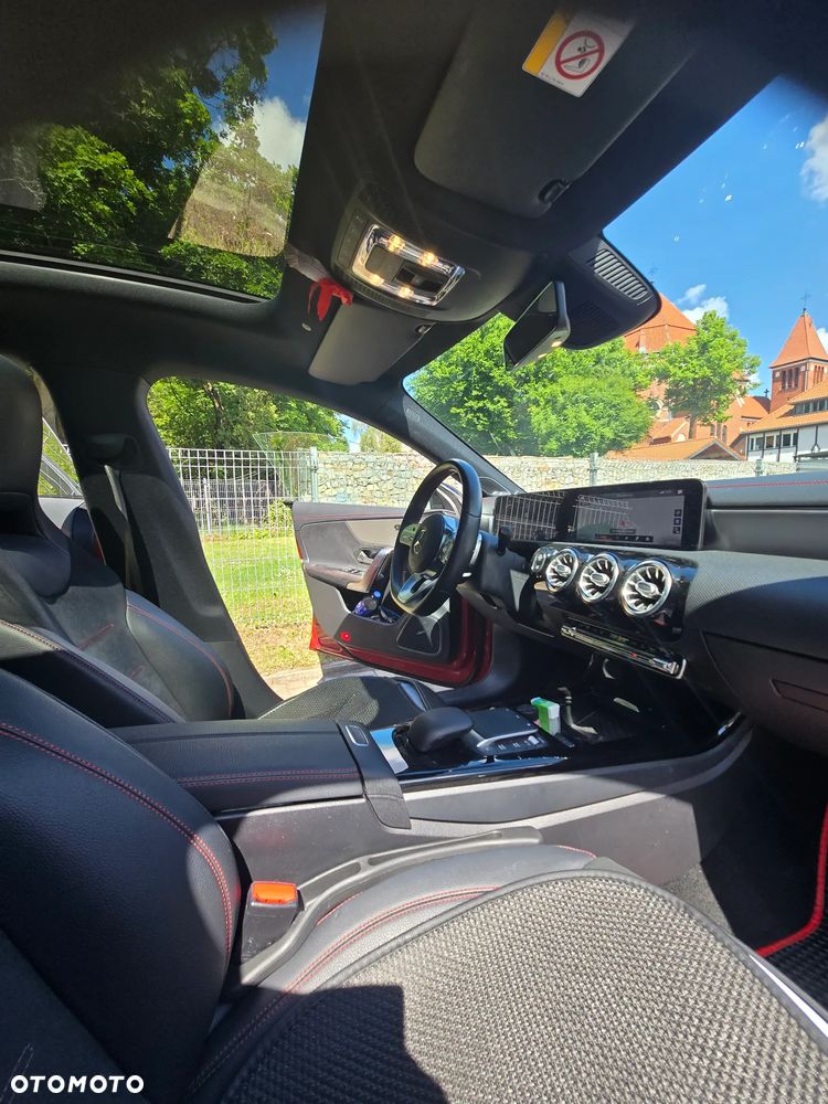 Mercedes-Benz CLA 200 d 4-Matic AMG Line 8G-DCT - 29