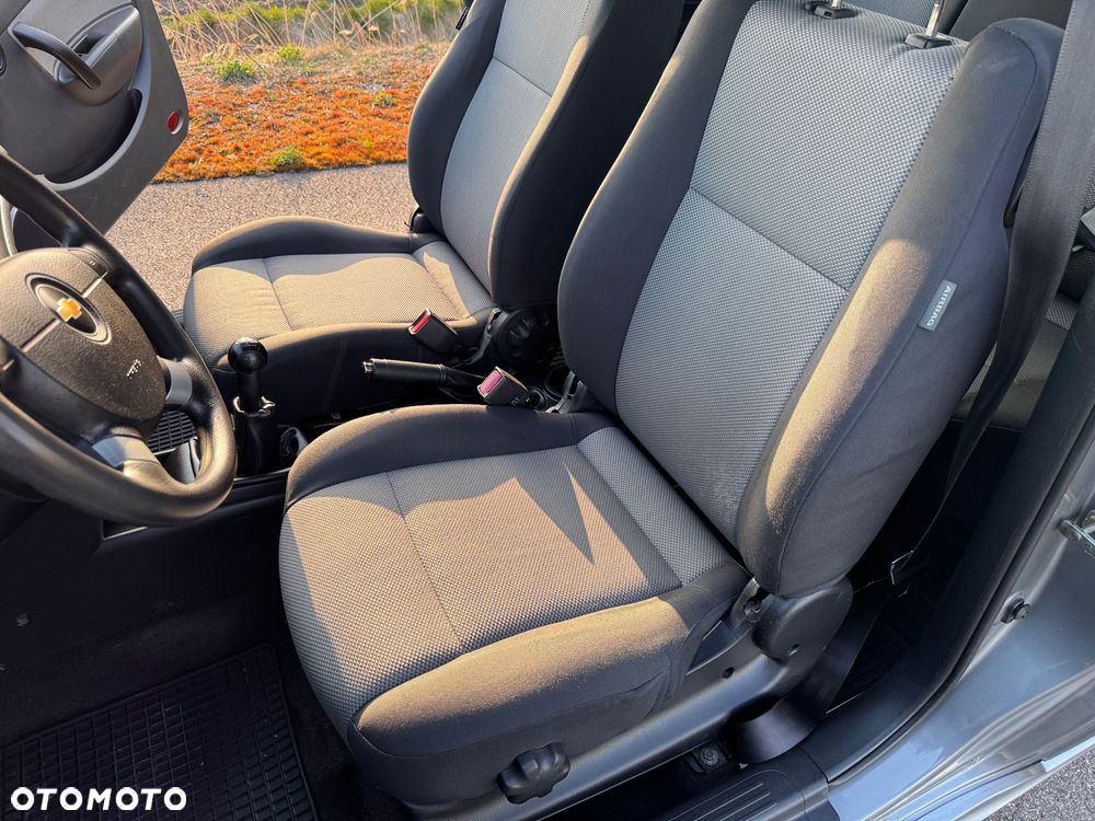 Chevrolet Aveo 1.2 LS - 32