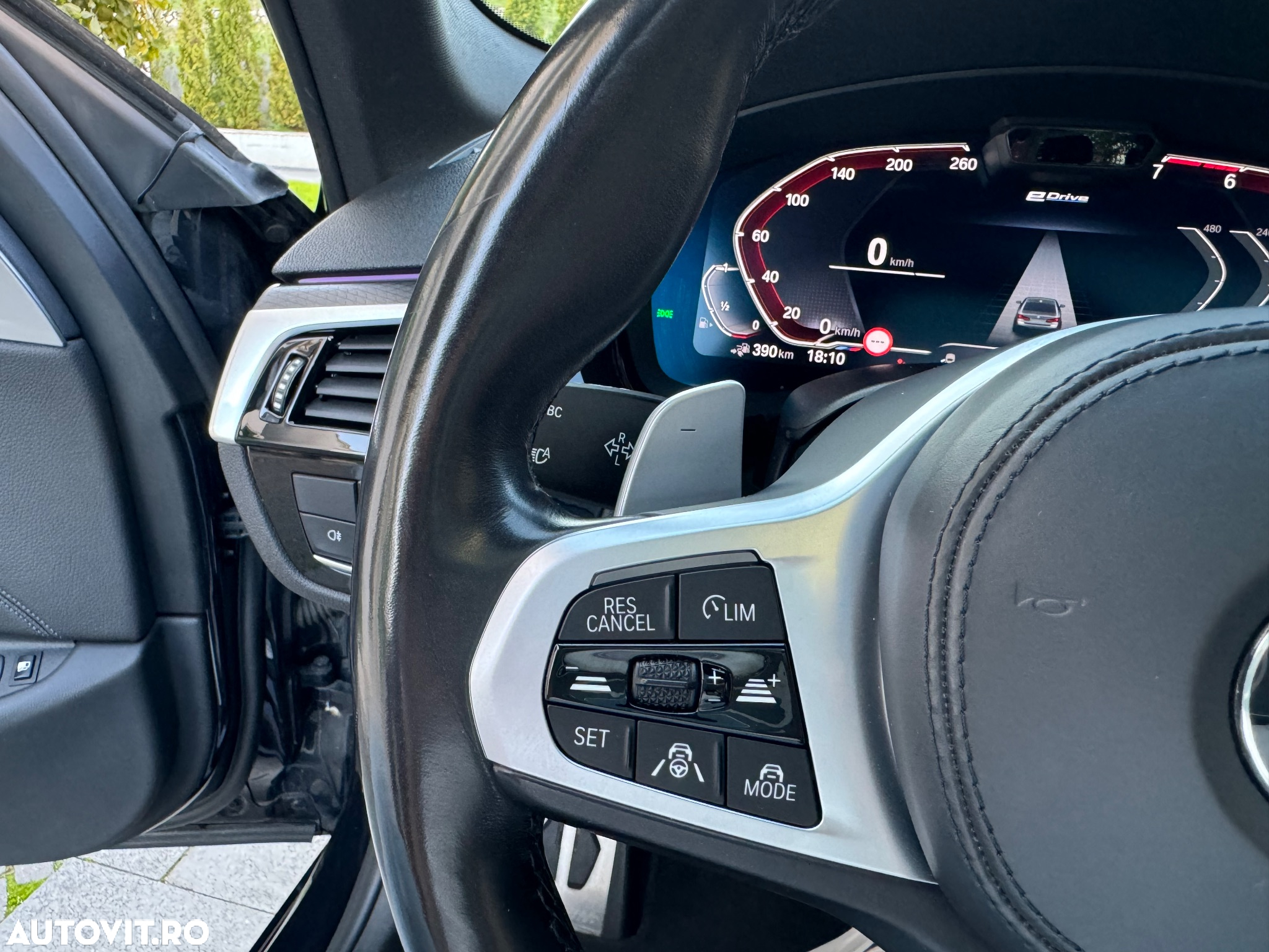 BMW Seria 5 530e Aut. - 26