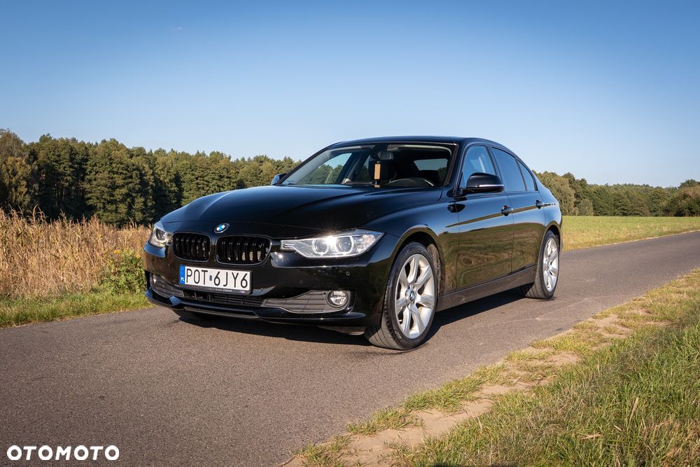 BMW Seria 3 320i - 1