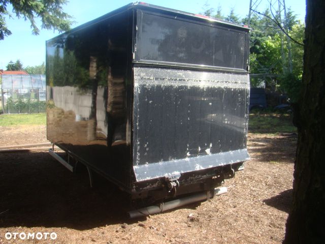 KONTENER FIRANA Z PRAWEJ STRONY WINDA 750KG - 10
