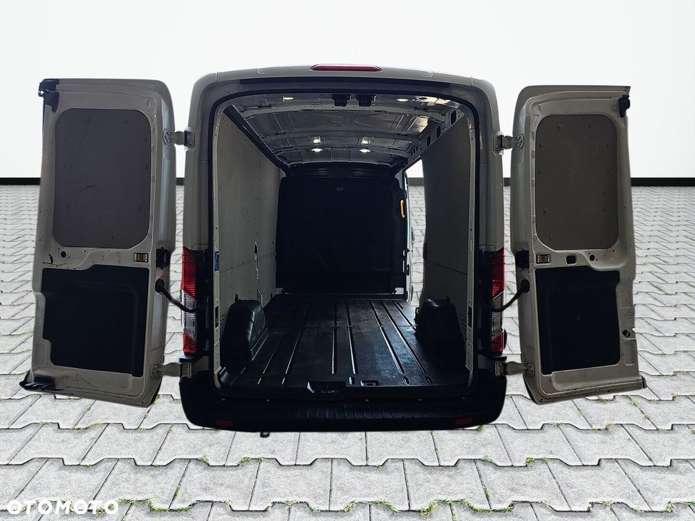 Ford Transit - 28