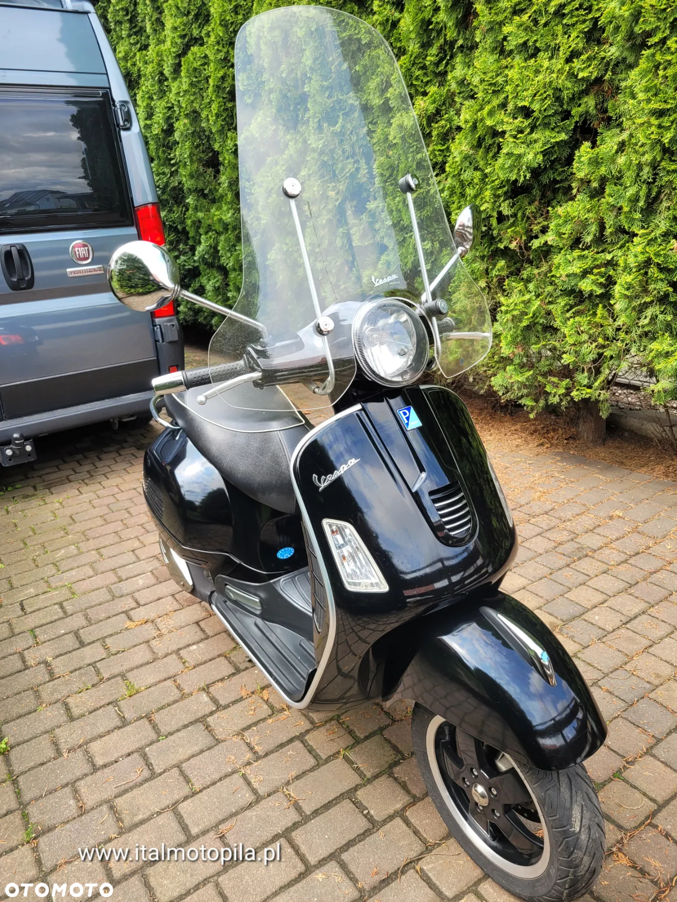 Piaggio Vespa - 10