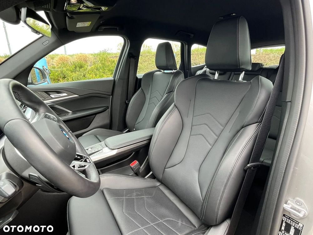 BMW iX1 xDrive30 - 14