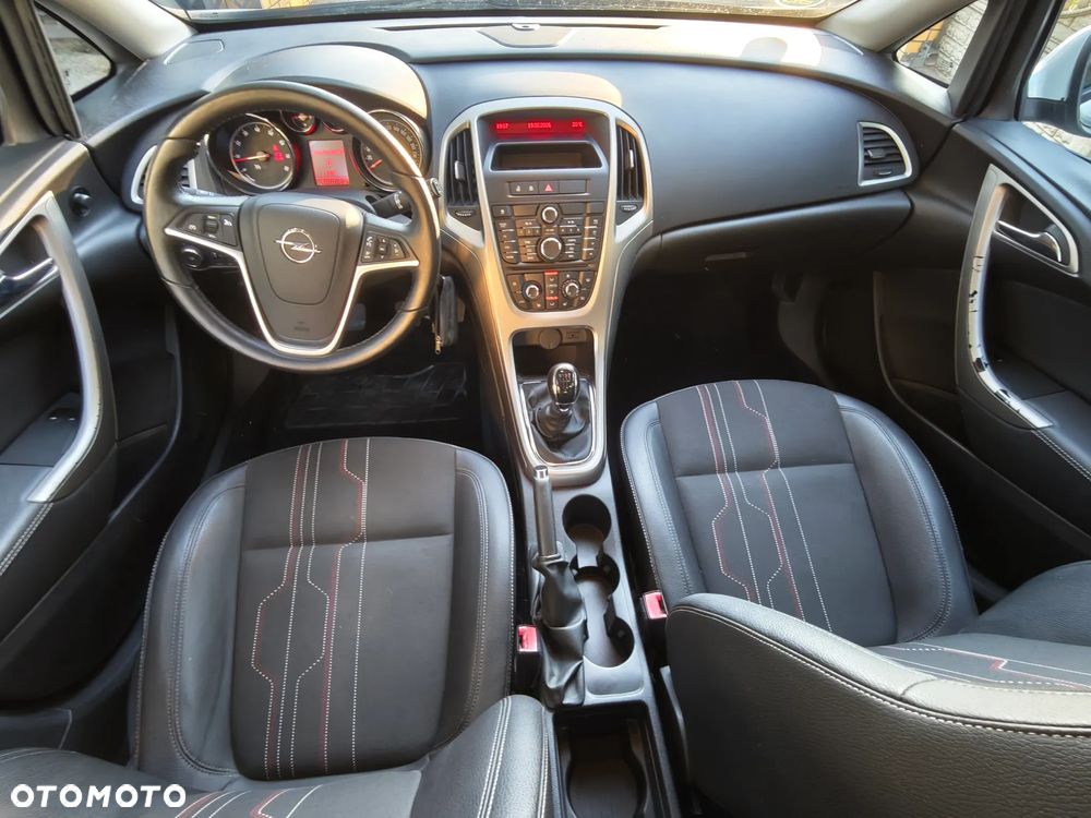 Opel Astra 1.4 Innovation - 21