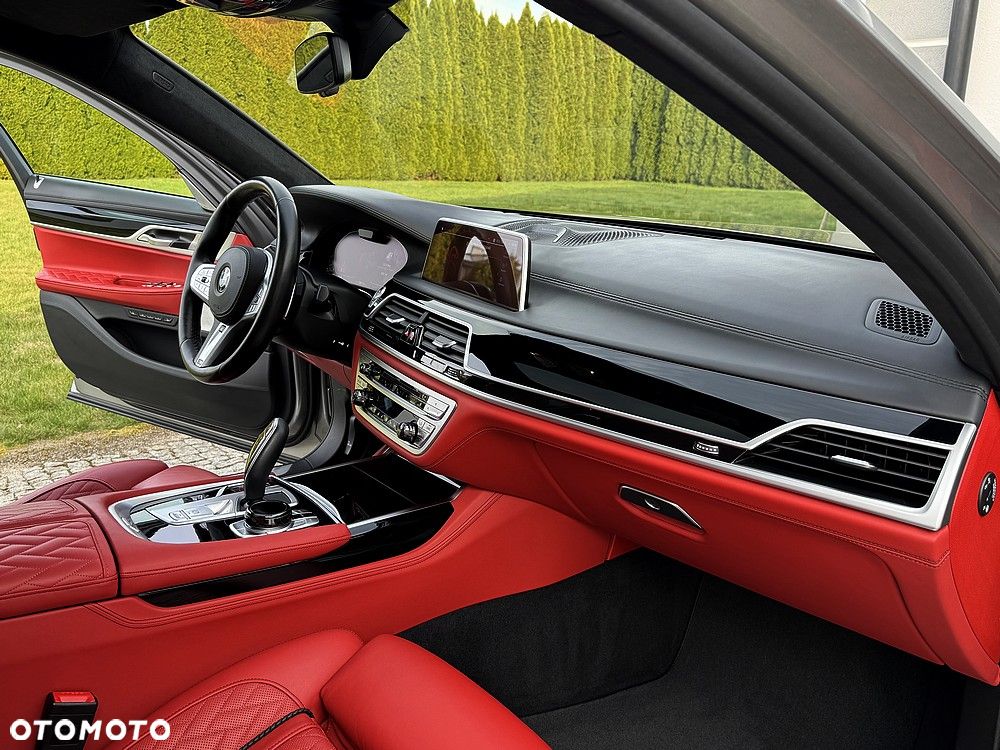 BMW Seria 7 750Ld xDrive sport - 38