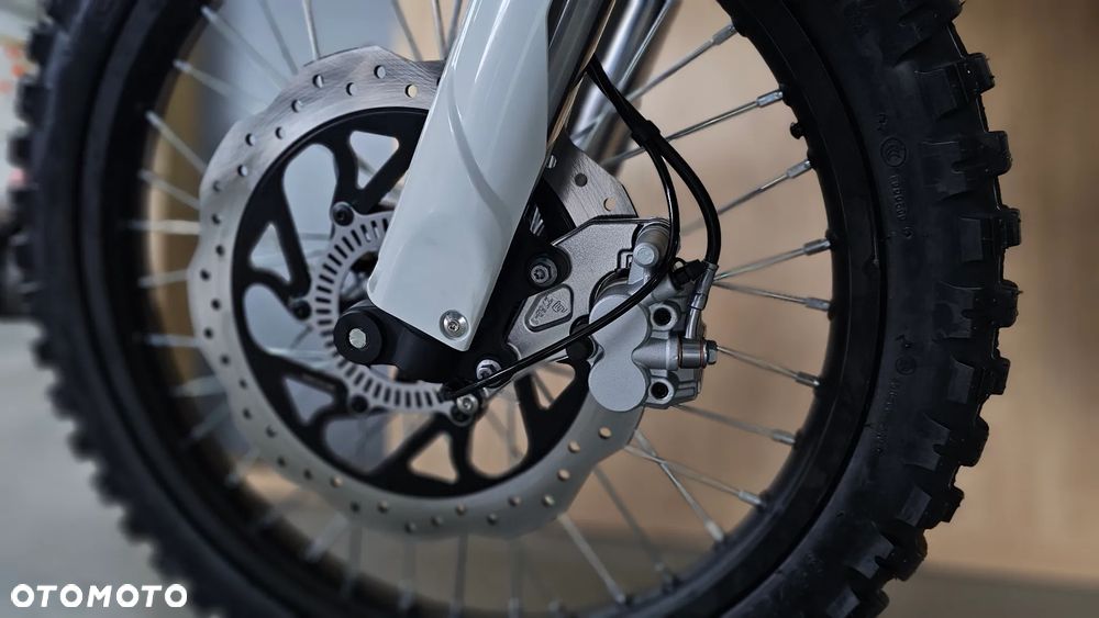 QJMOTOR COV 125X - 15