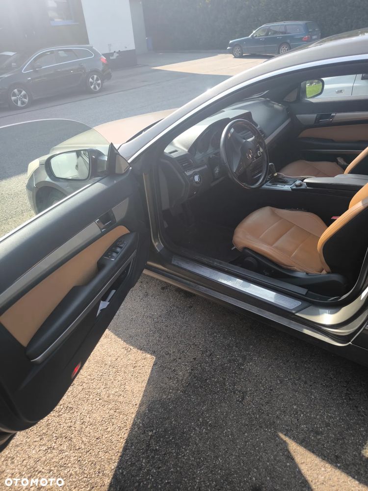 Mercedes-Benz Klasa E 350 CDI BlueEff - 4