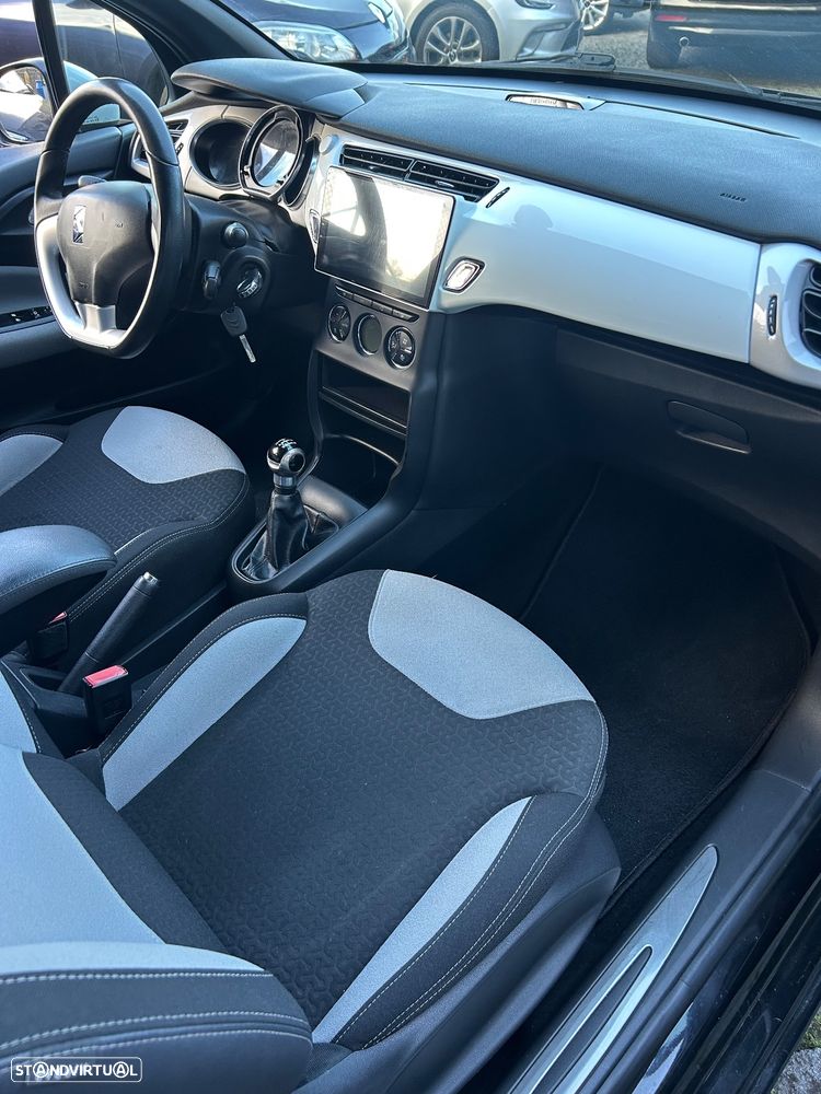 Citroën DS3 1.2 VTi So Chic - 13
