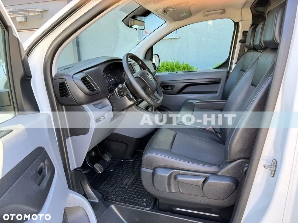 Opel Vivaro - 22