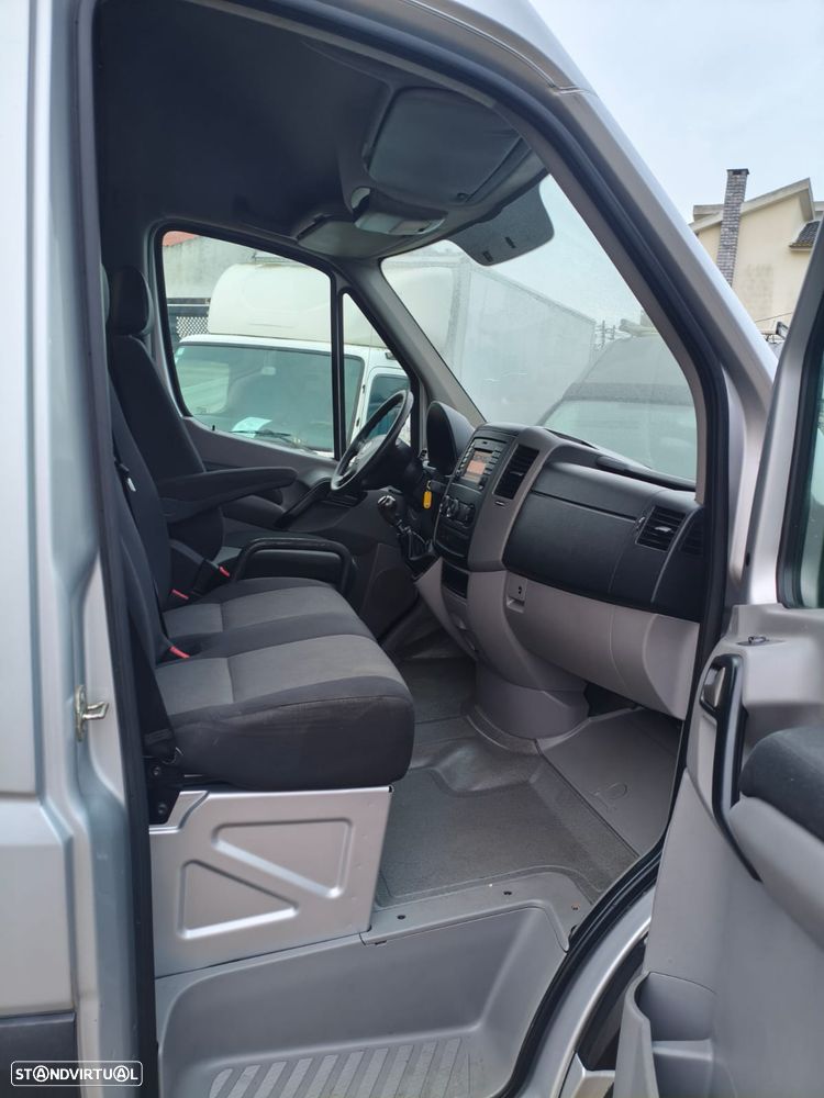 VW CRAFTER - 14