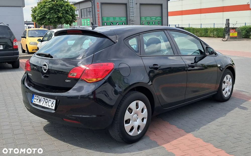 Opel Astra 1.7 CDTI DPF Active - 4