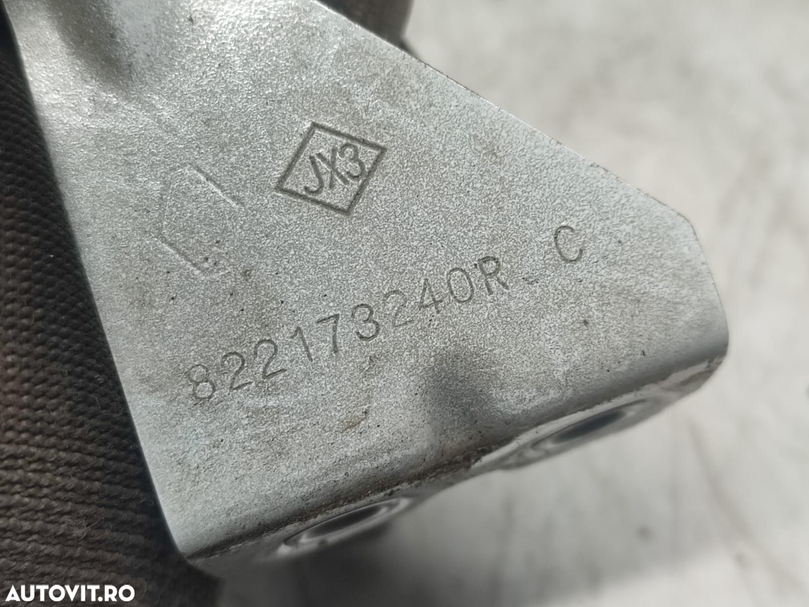 Ornament 822173240R Renault Zoe 1 [2012 - 2020] 5AQ601 - 2