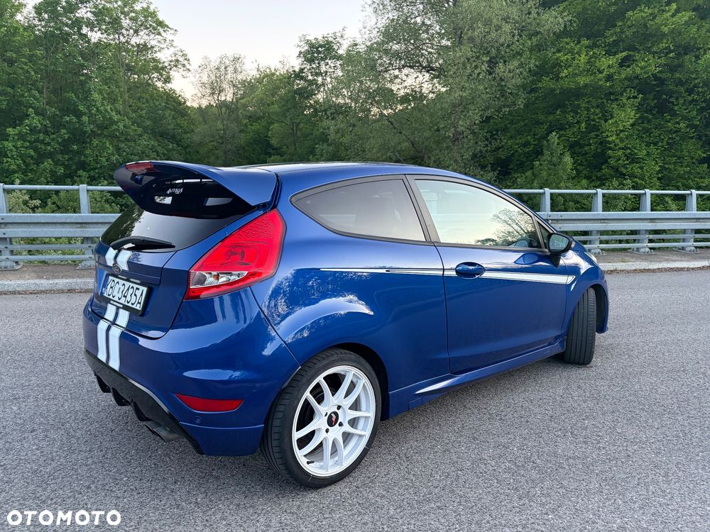 Ford Fiesta 1.6 Sport - 6
