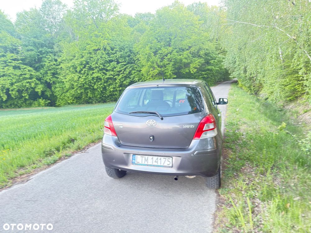 Toyota Yaris 1.33 2010 - 3