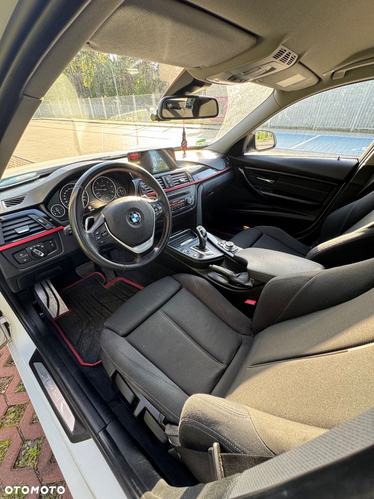 BMW Seria 3 330d Sport Line - 7