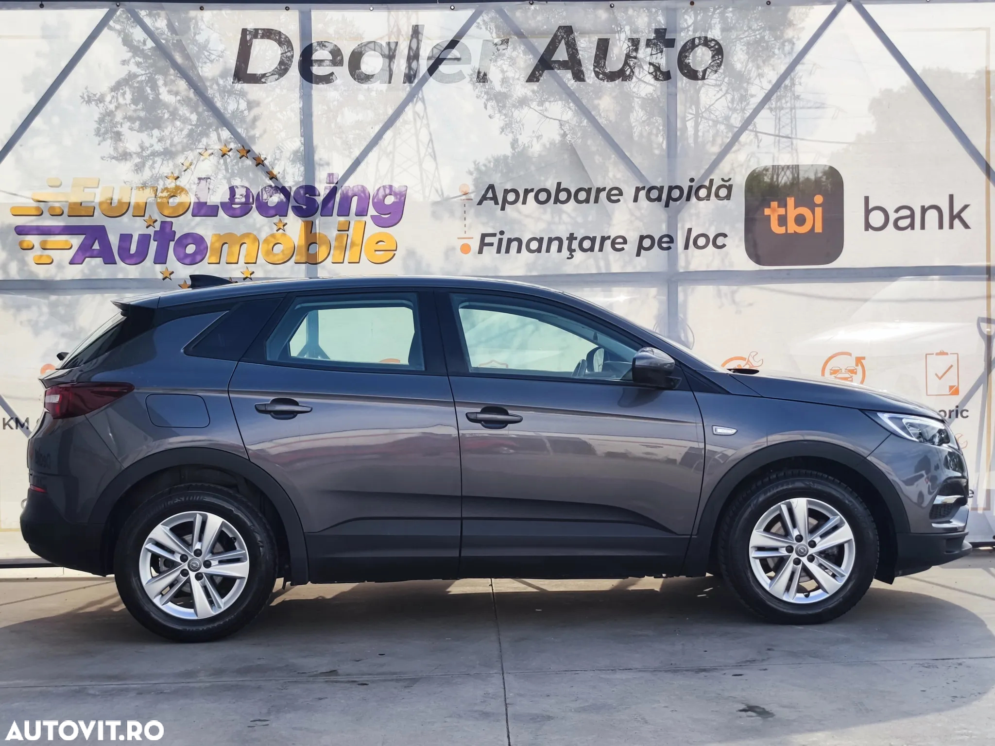 Opel Grandland X 1.5 START/STOP AT8 Business Edition - 4