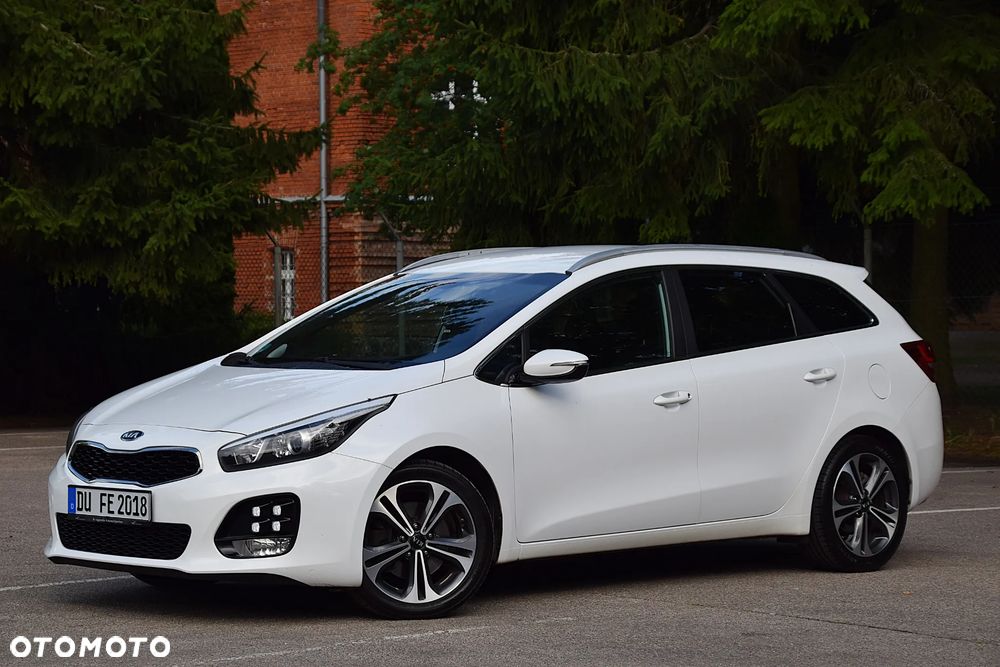Kia Ceed 1.6 CRDi 136 DCT ISG GT Line - 10