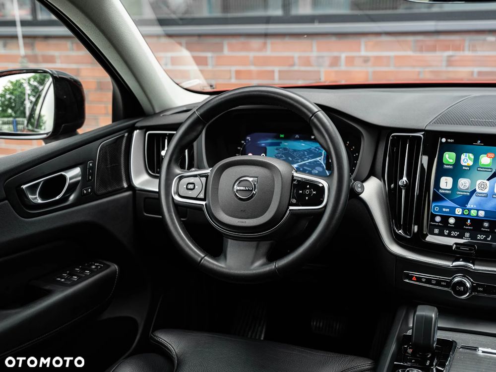 Volvo XC 60 B4 D AWD Plus Dark - 31