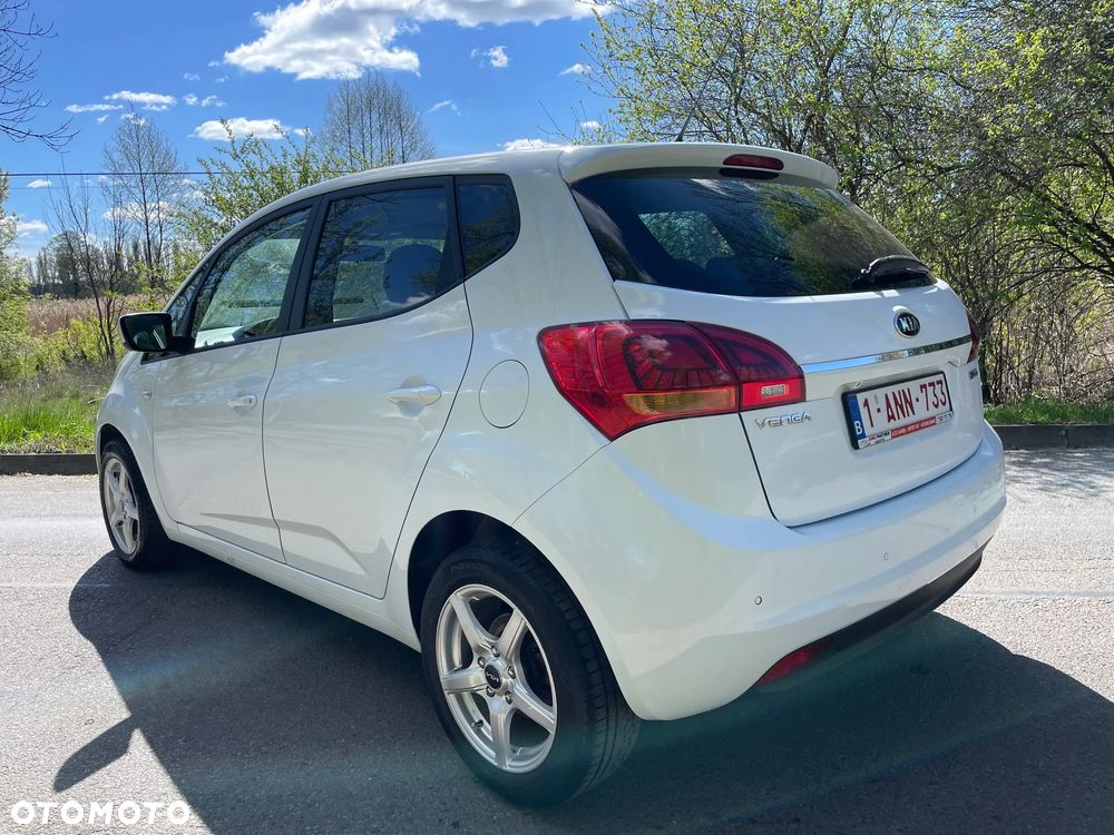Kia Venga 1.4 CVVT Business Line - 8