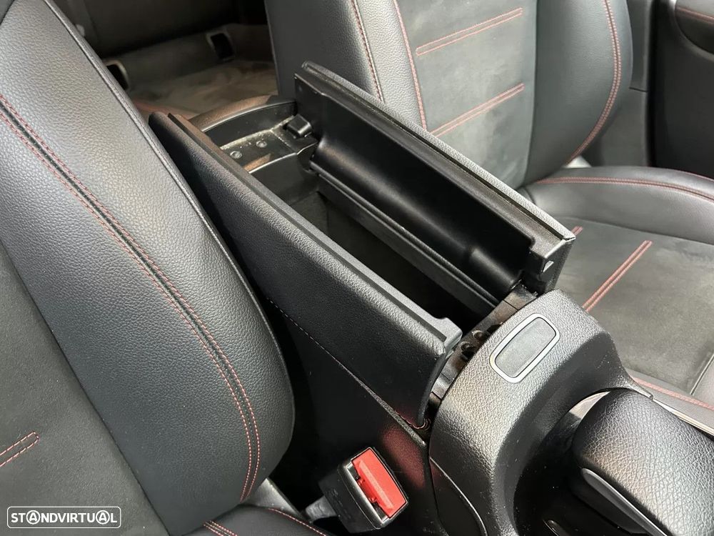 Mercedes-Benz GLA 250 e AMG Line - 21