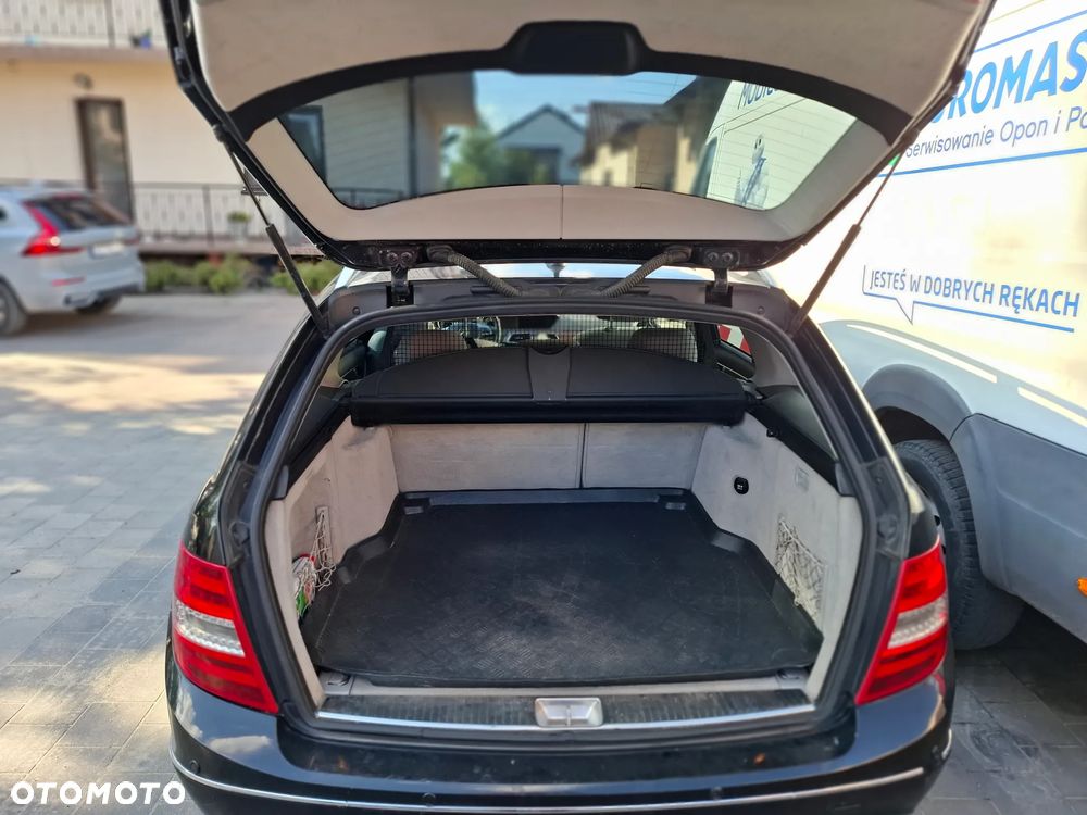 Mercedes-Benz Klasa C 220 d 4-Matic 7G-TRONIC - 8