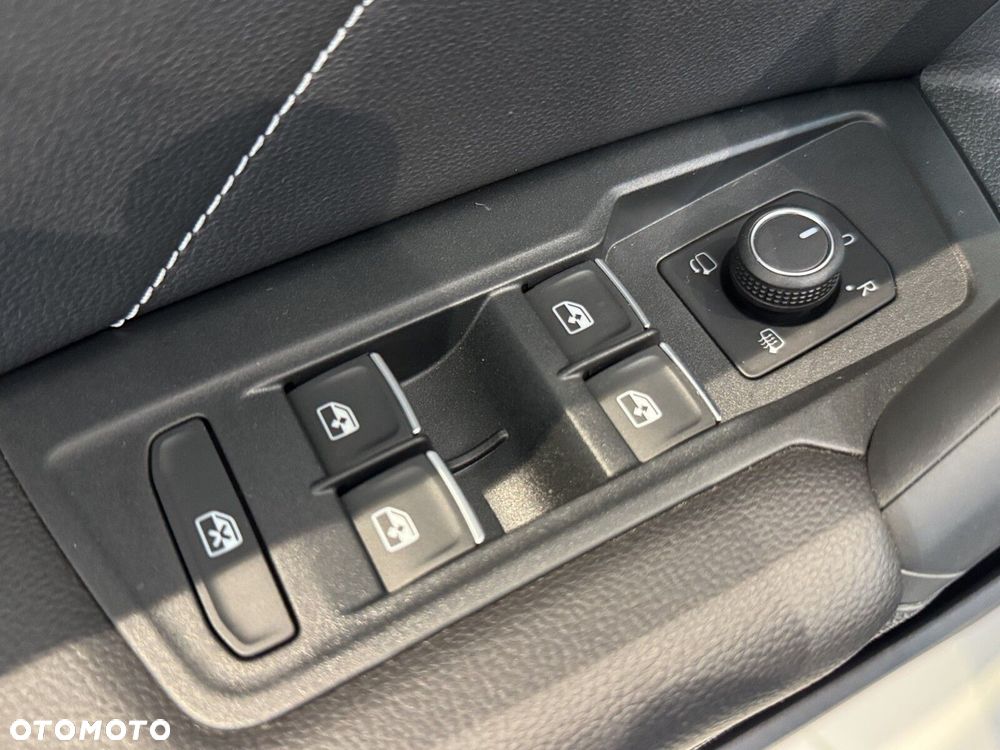 Volkswagen Tiguan - 12