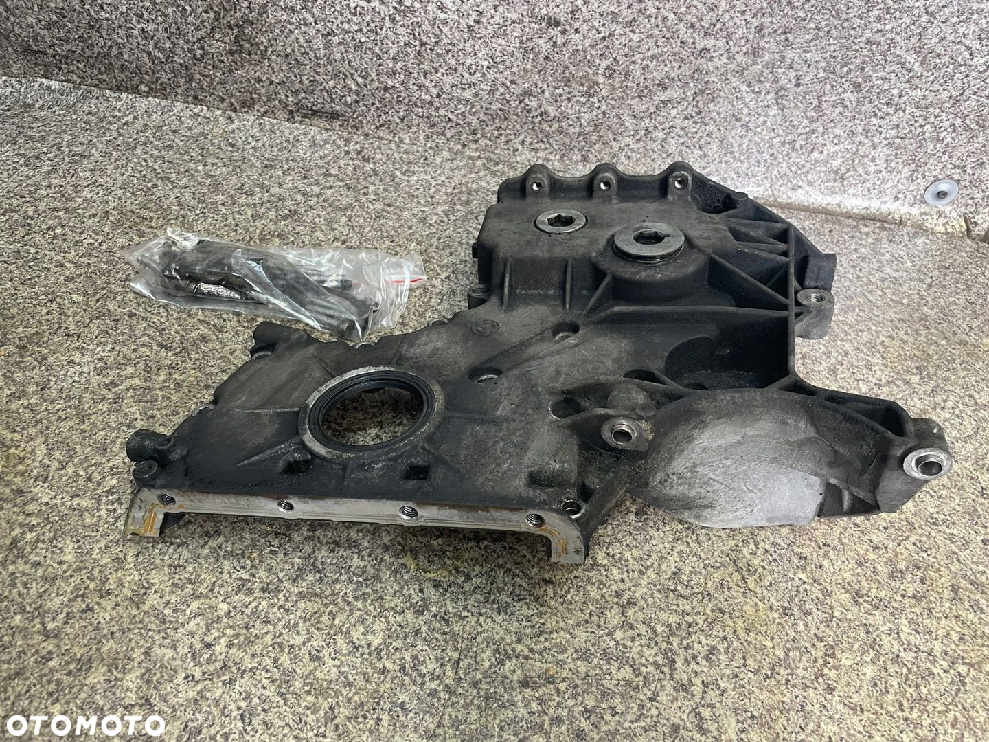 Pokrywa oslona obudowa rozrzadu sruby BMW E70 X5 3.0 D M57 KPL E65 E90 E92 - 2