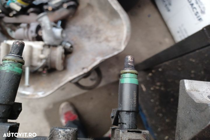 Rampa injectoare 98MFBA 9F593 Ford Focus 1 [1998 - 2004] wagon 5-usi - 2