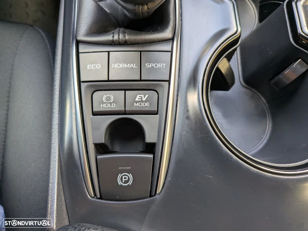 Toyota Camry 2.5 HDF Exclusive - 21