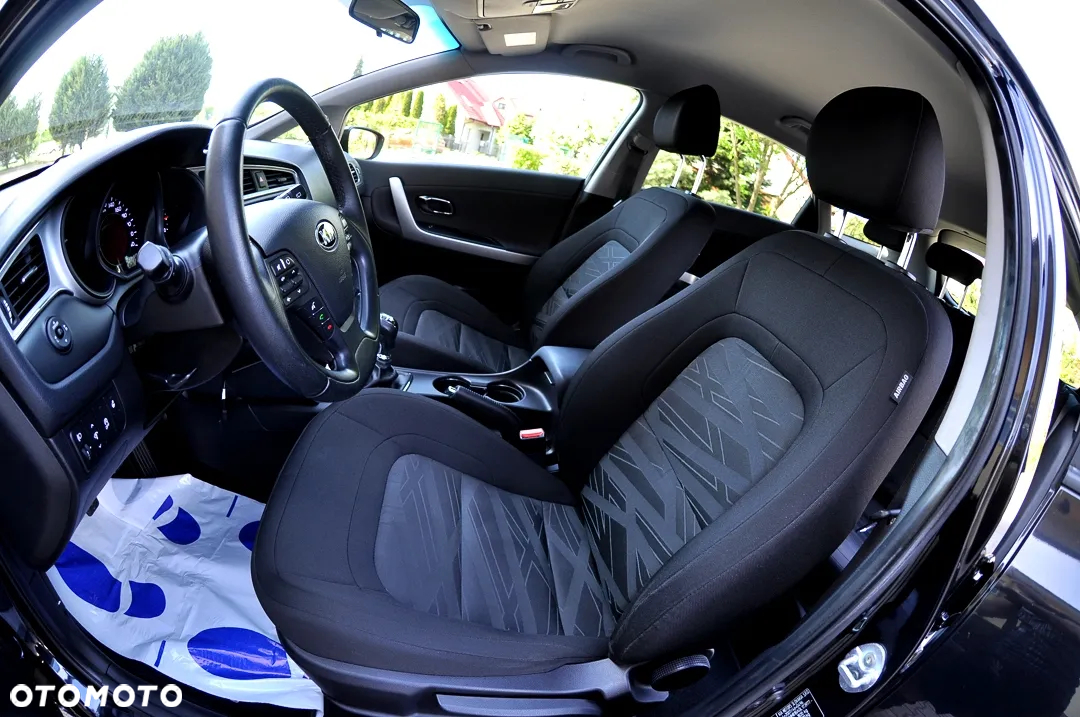 Kia Ceed 1.4 L Business Line Plus - 6