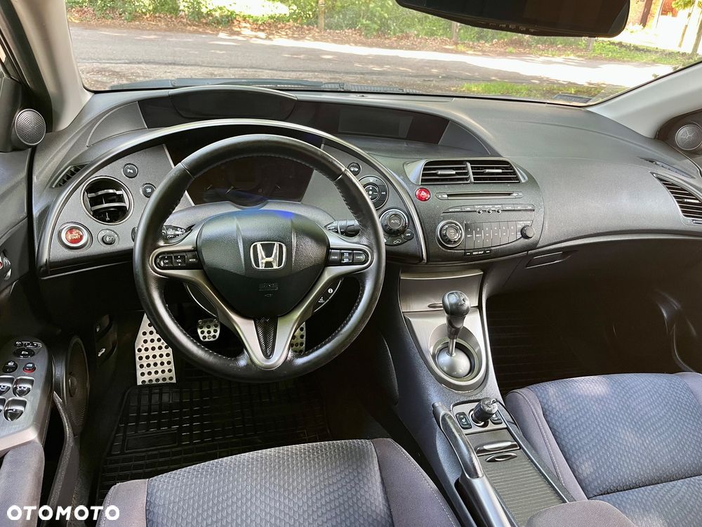 Honda Civic 1.4 i-VTEC Comfort - 9