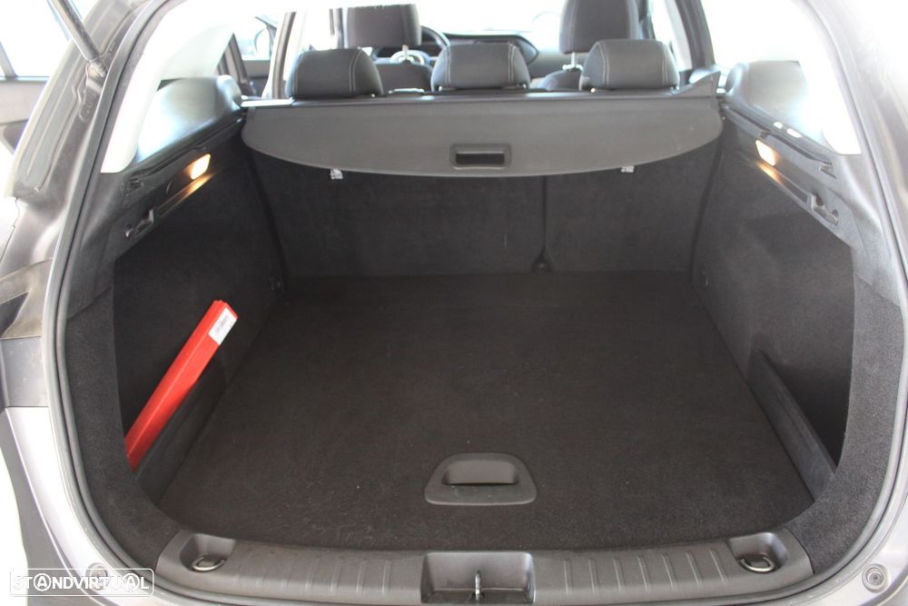 Fiat Tipo Station Wagon 1.3 M-Jet Lounge - 11