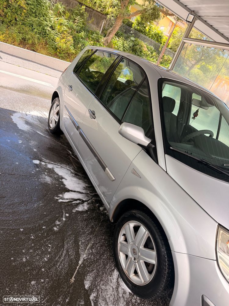 Renault Scénic 1.5 dCi Confort - 3