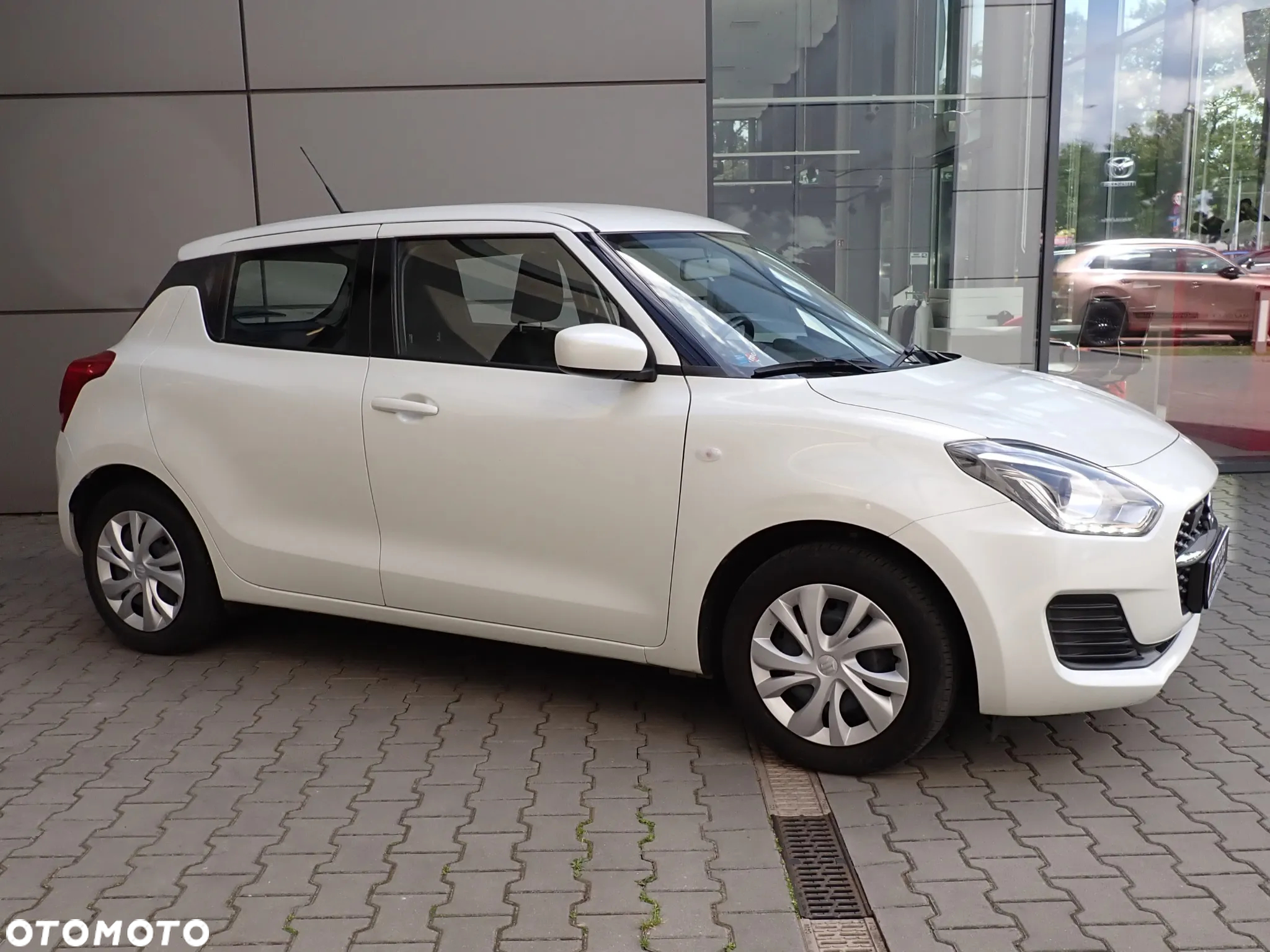 Suzuki Swift 1.2 Premium - 3