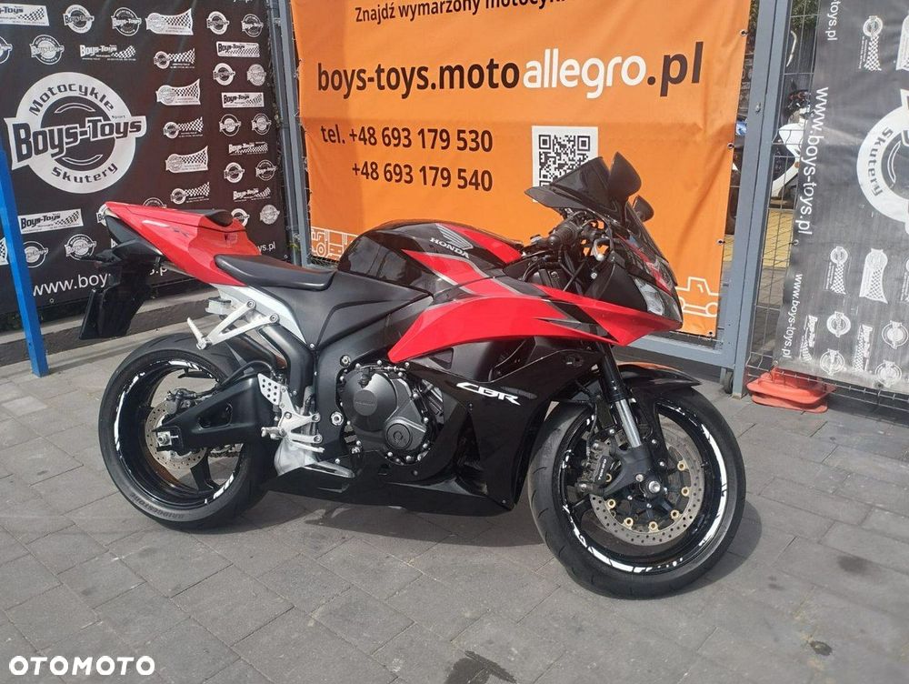 Honda CBR - 3