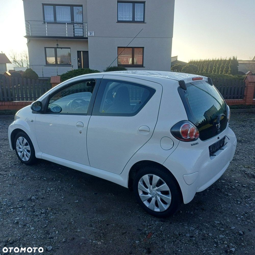 Toyota Aygo - 4