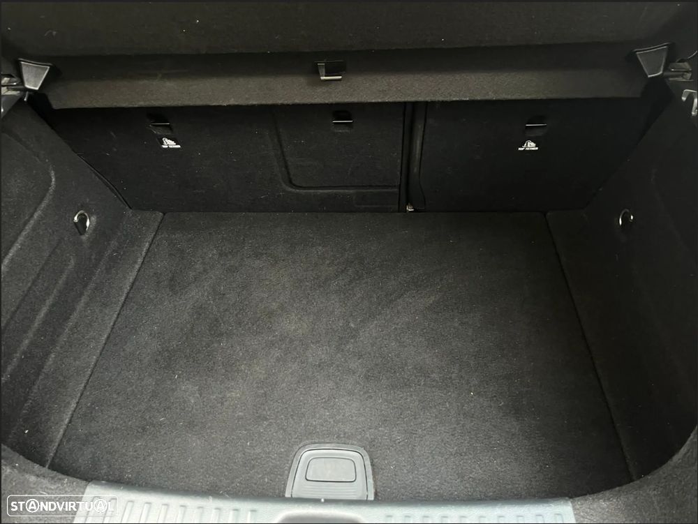 Mercedes-Benz A 180 d 7G DCT - 15