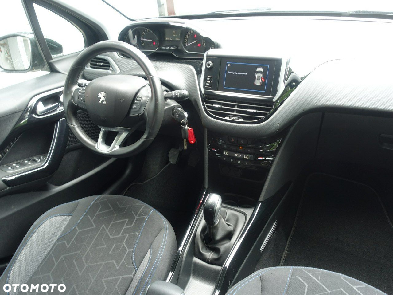 Peugeot 2008 PureTech 82 Signature - 11