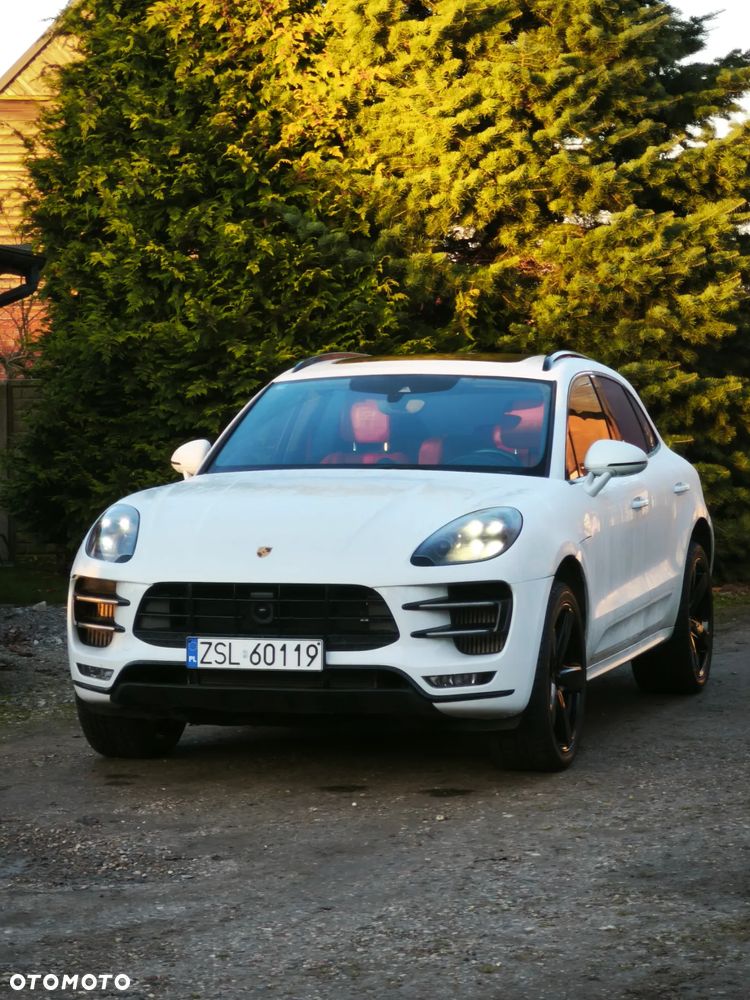 Porsche Macan Turbo PDK - 31