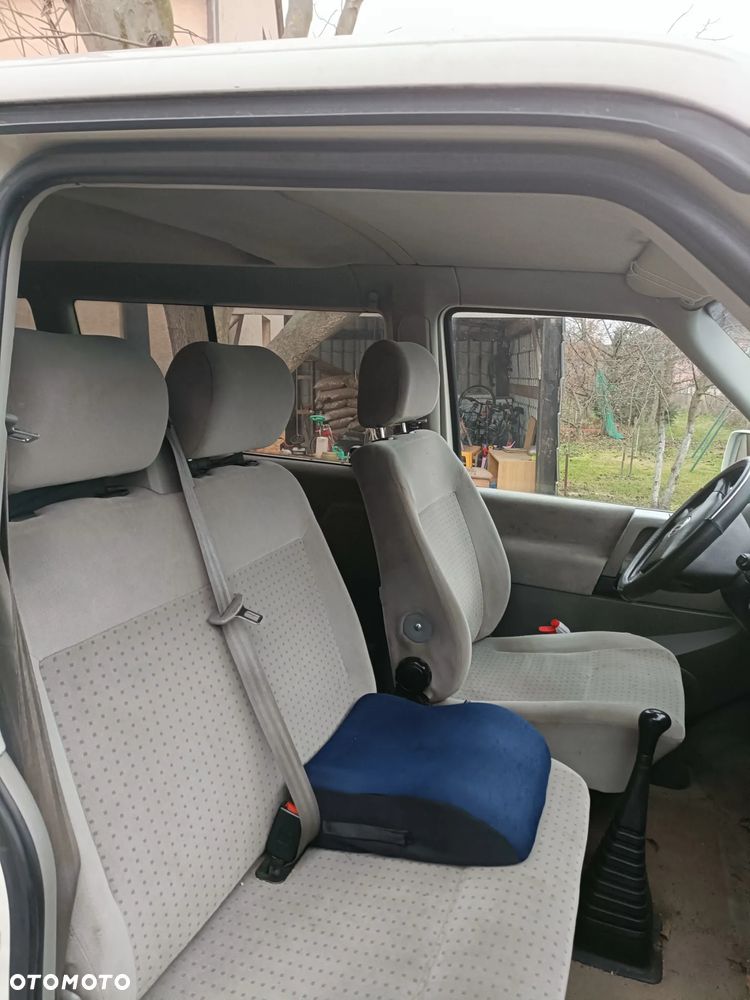 Volkswagen Caravelle GL - 8