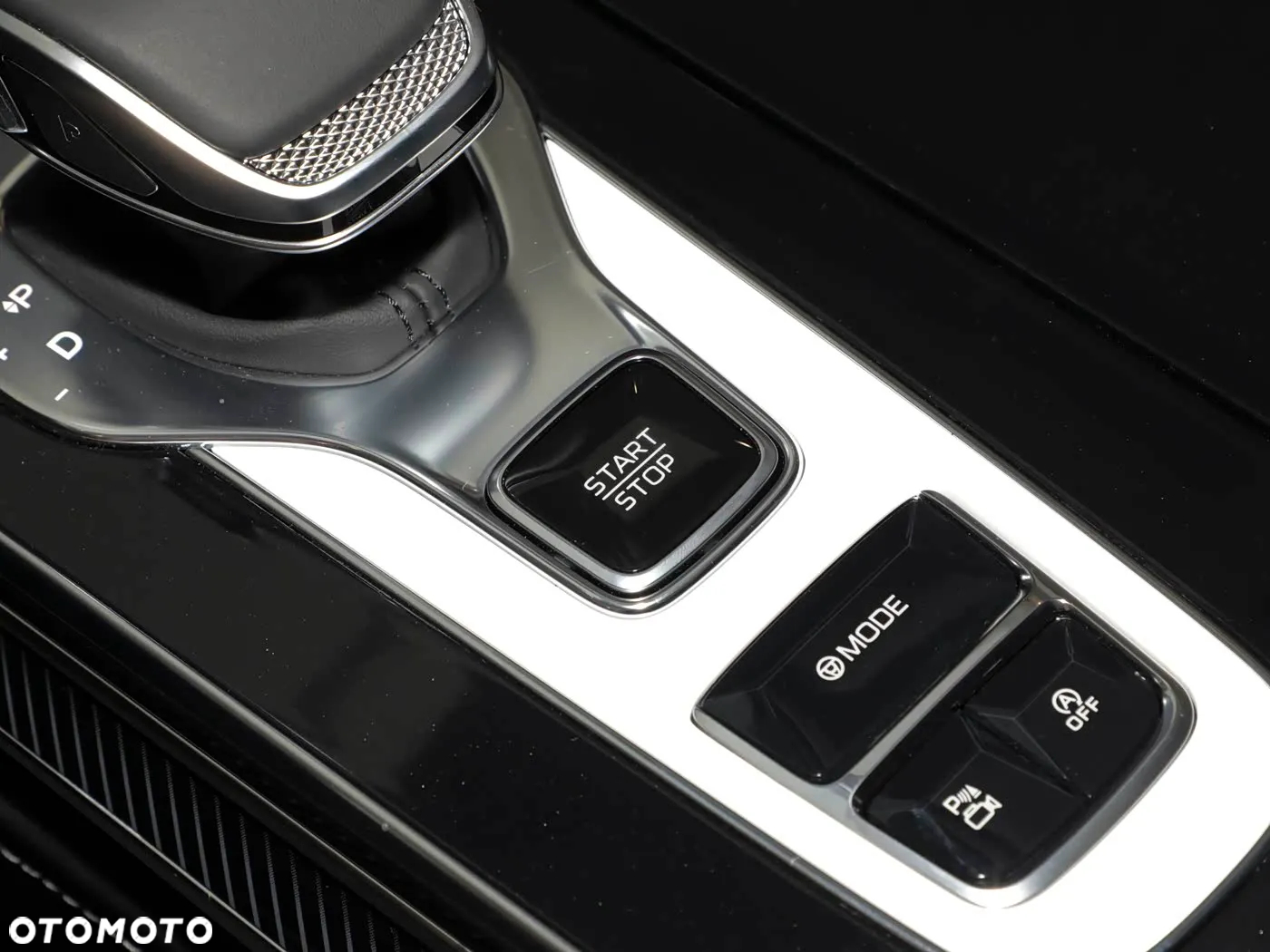 Hongqi H9 Standard - 16