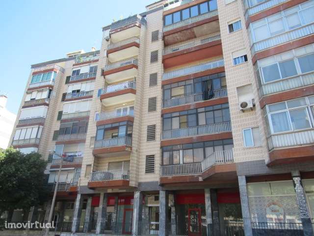 Imóvel Comercial no Lumiar - Grande imagem: 4/20