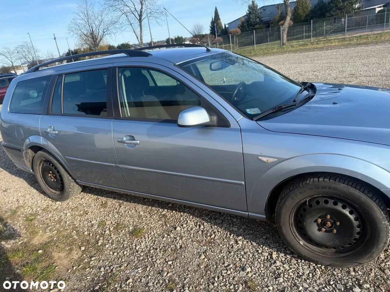 Ford Mondeo 2.0 TDCi Ambiente - 5