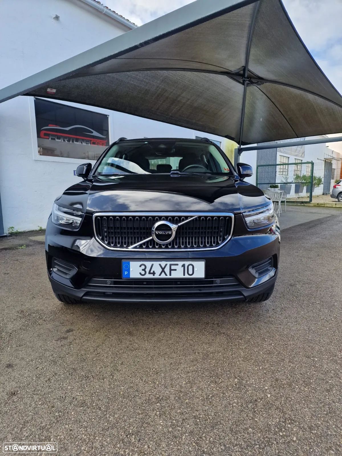 Volvo XC 40 1.5 T3 Tech Edition - 1