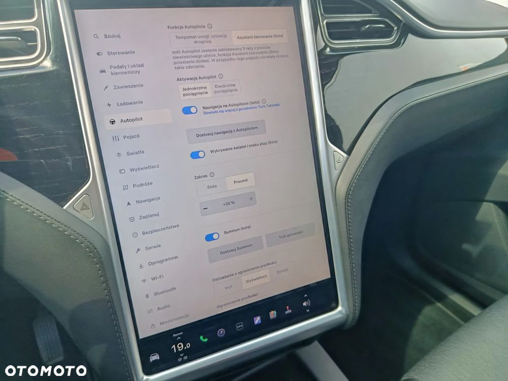 Tesla Model X 75 D - 19