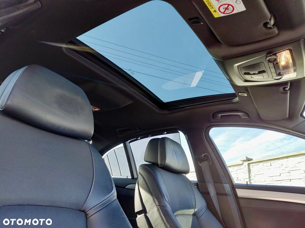 BMW Seria 5 535d Sport-Aut Modern Line - 9