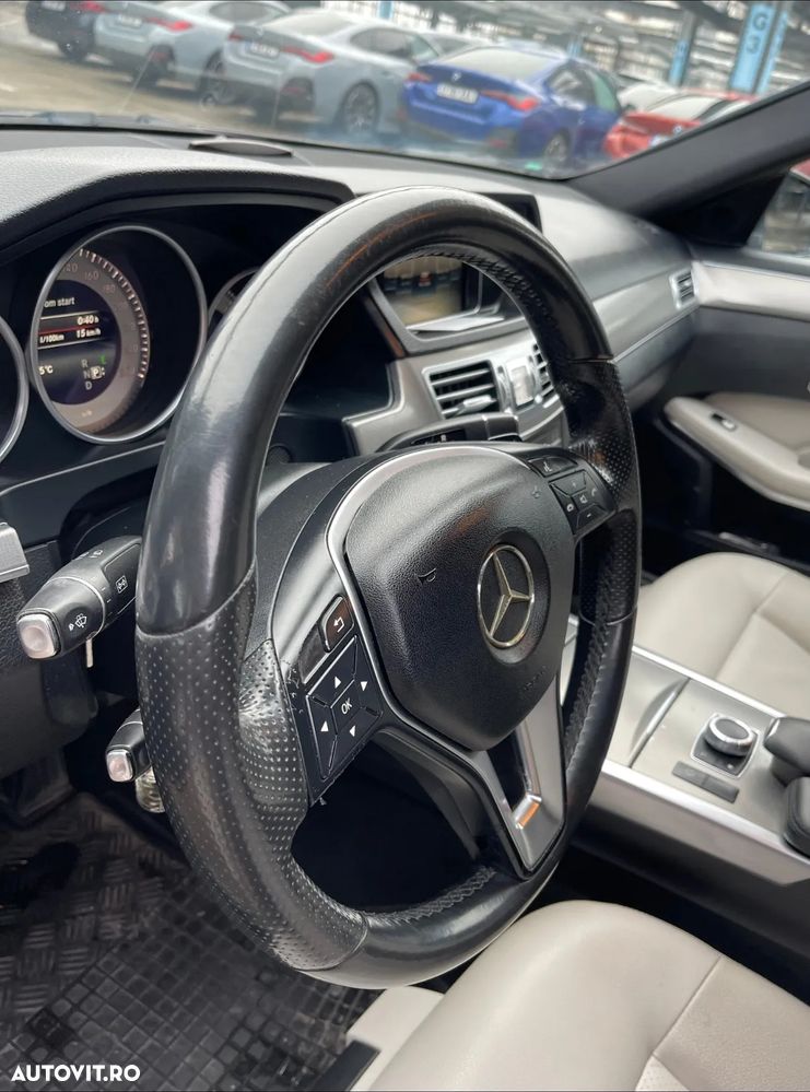 Mercedes-Benz E 220 BlueTEC 4MATIC - 10
